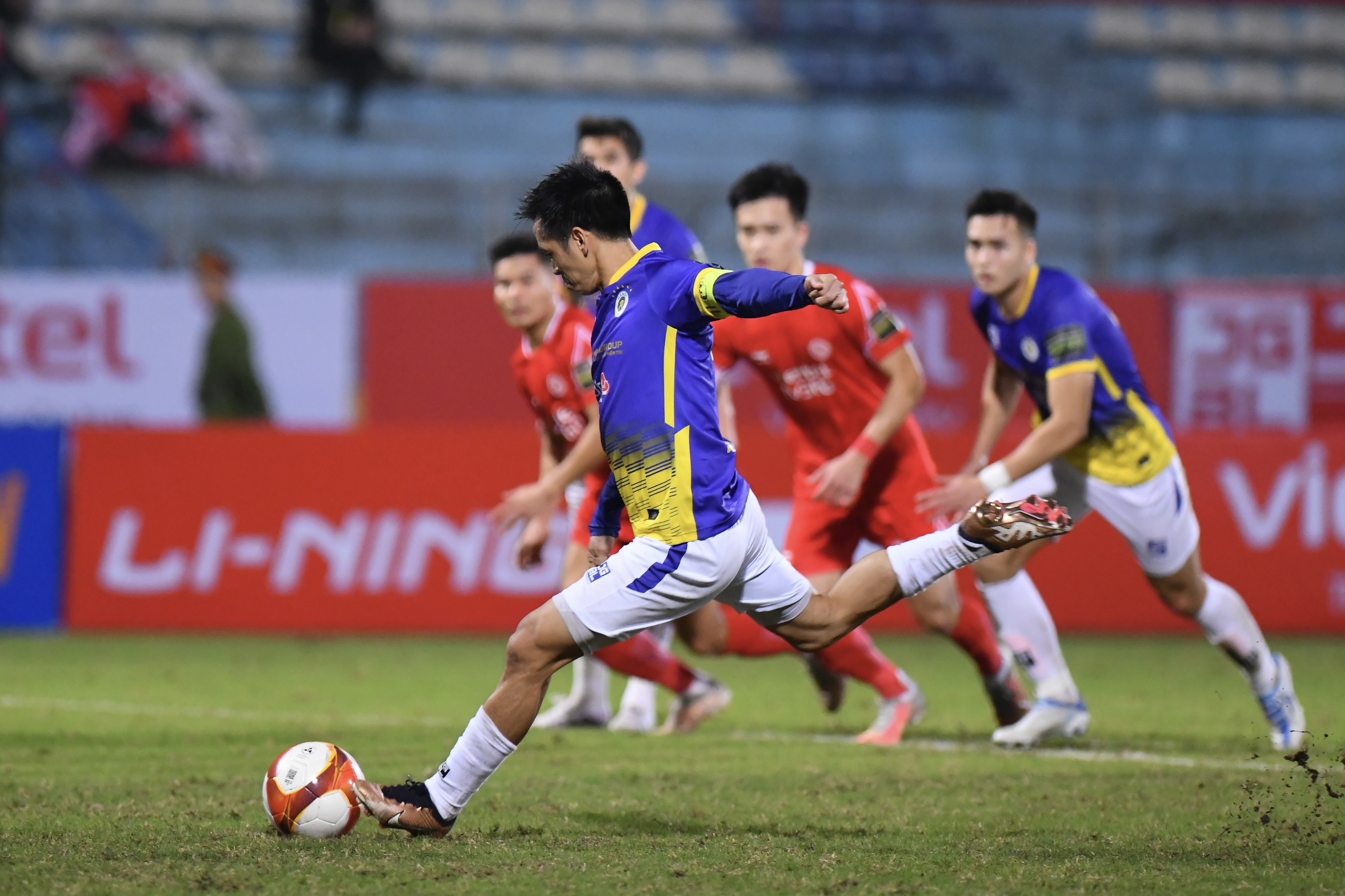 viettel vs ha noi anh 1