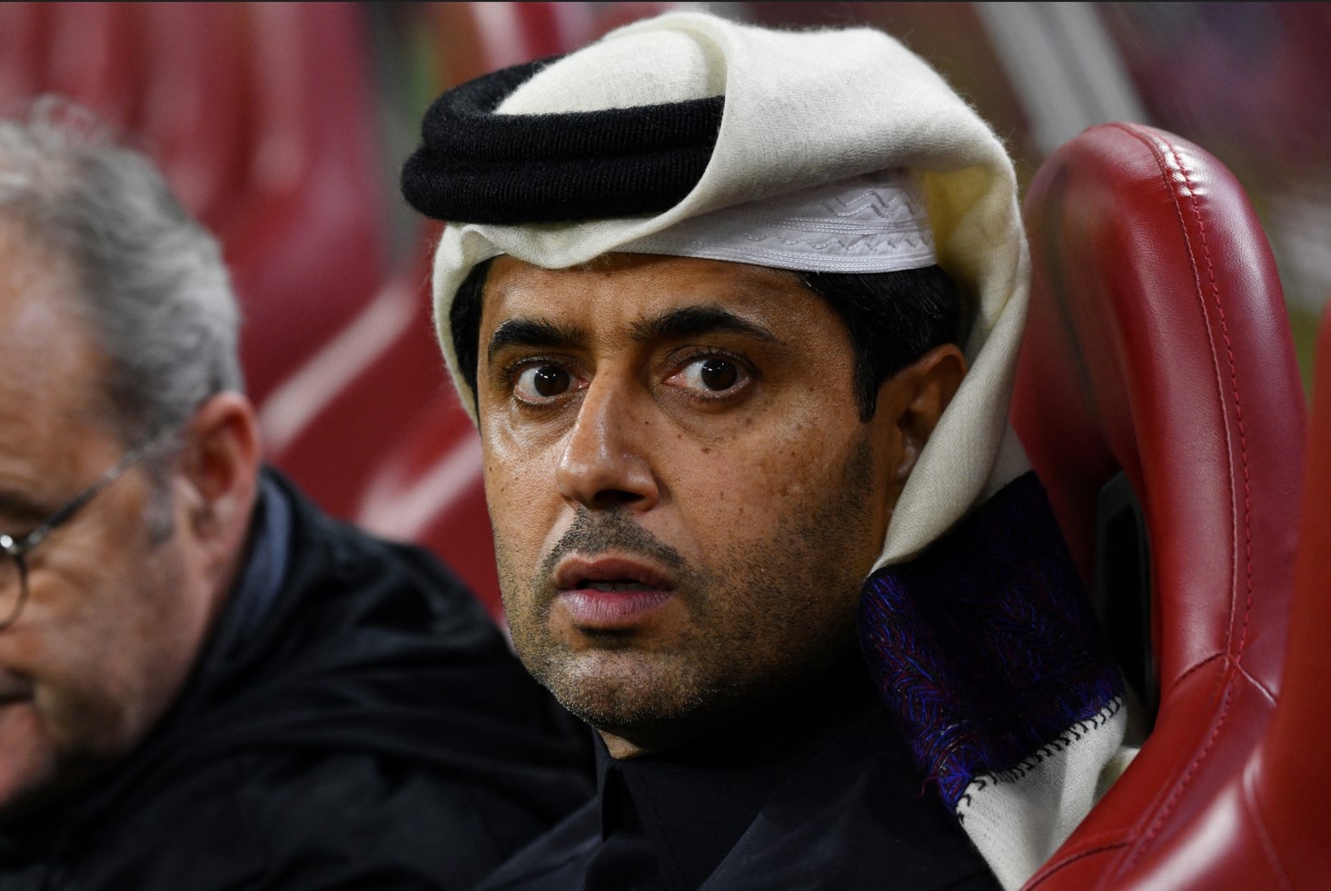 Bao Phap: Nguoi Qatar se lanh nhat voi PSG sau khi mua duoc MU? hinh anh