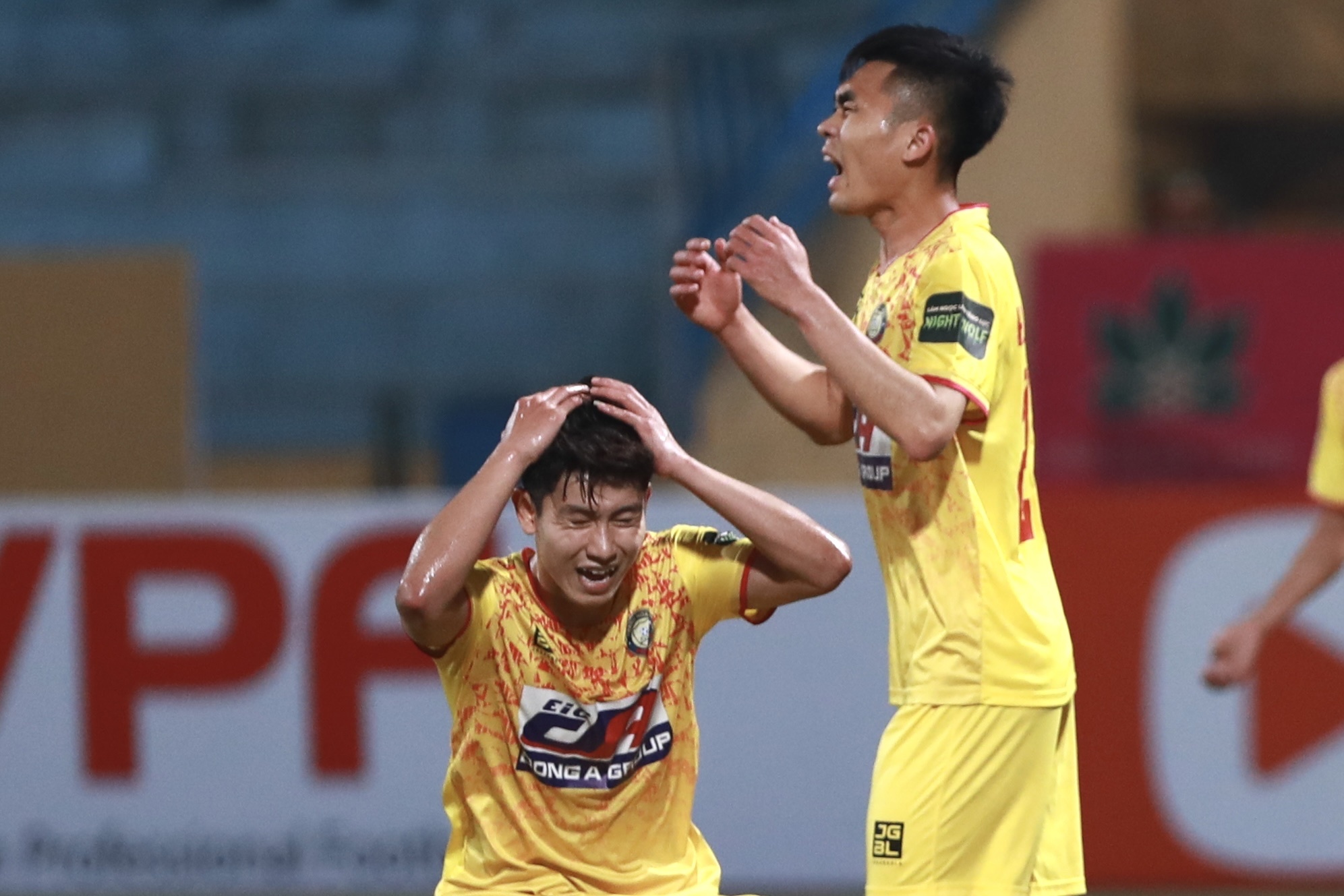 ha noi vs thanh hoa anh 1