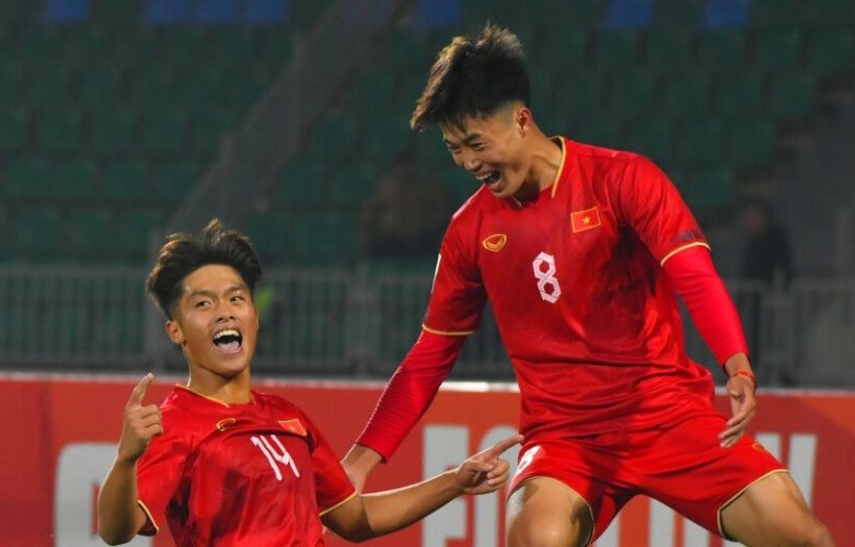 U20 Viet Nam chiem ngoi dau bang sau tran thang Qatar hinh anh