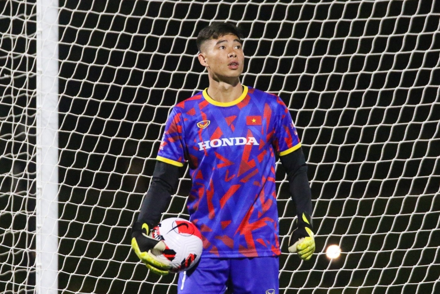 Thu mon U23 Viet Nam: 'Chung toi chuyen hong nhieu qua' hinh anh