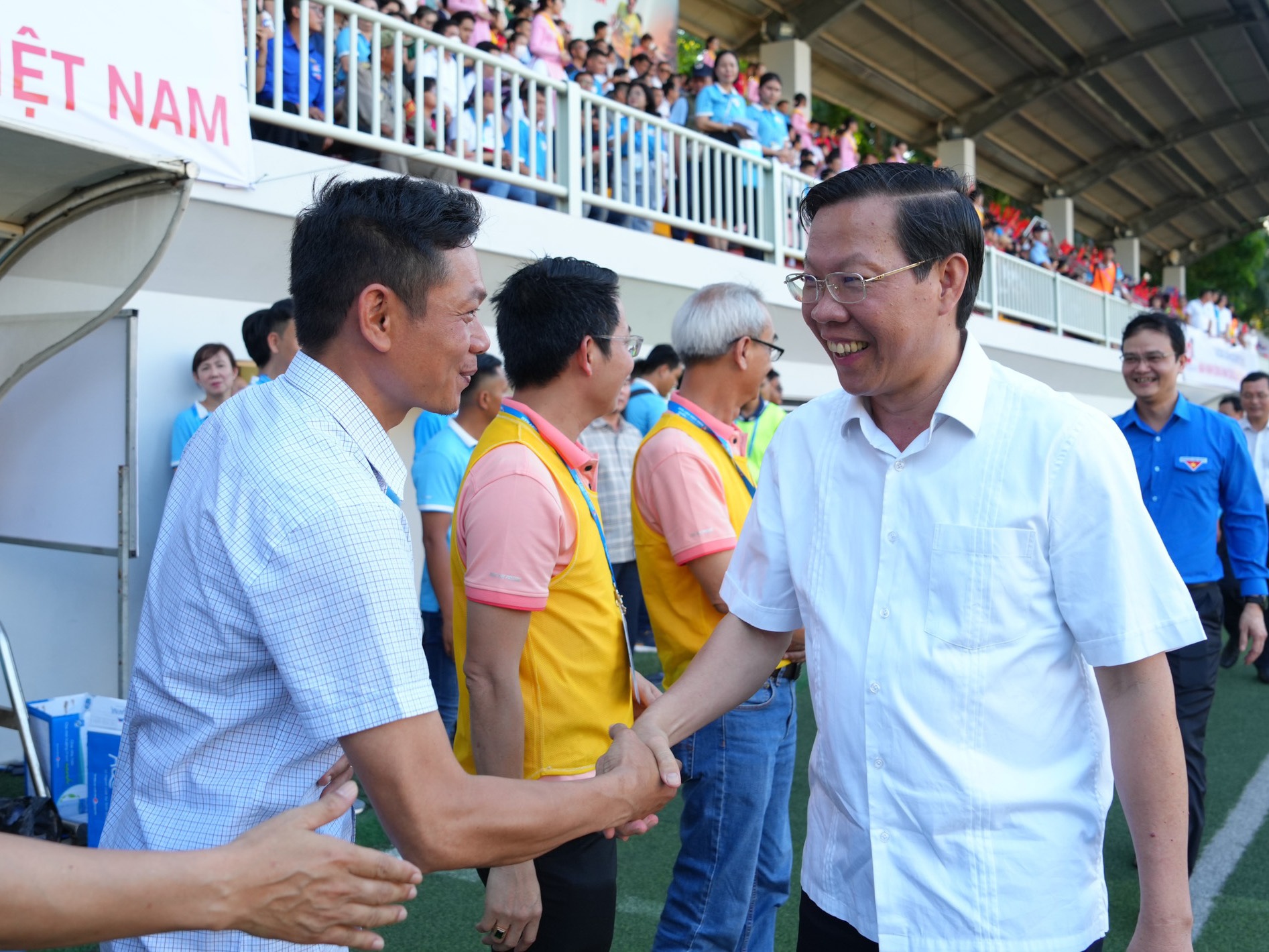 giai sinh vien anh 2