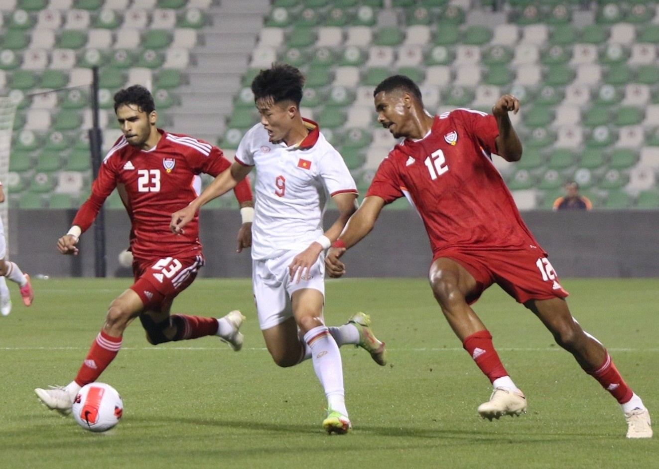 HLV Troussier: 'U23 Viet Nam thua, toi van hai long' hinh anh