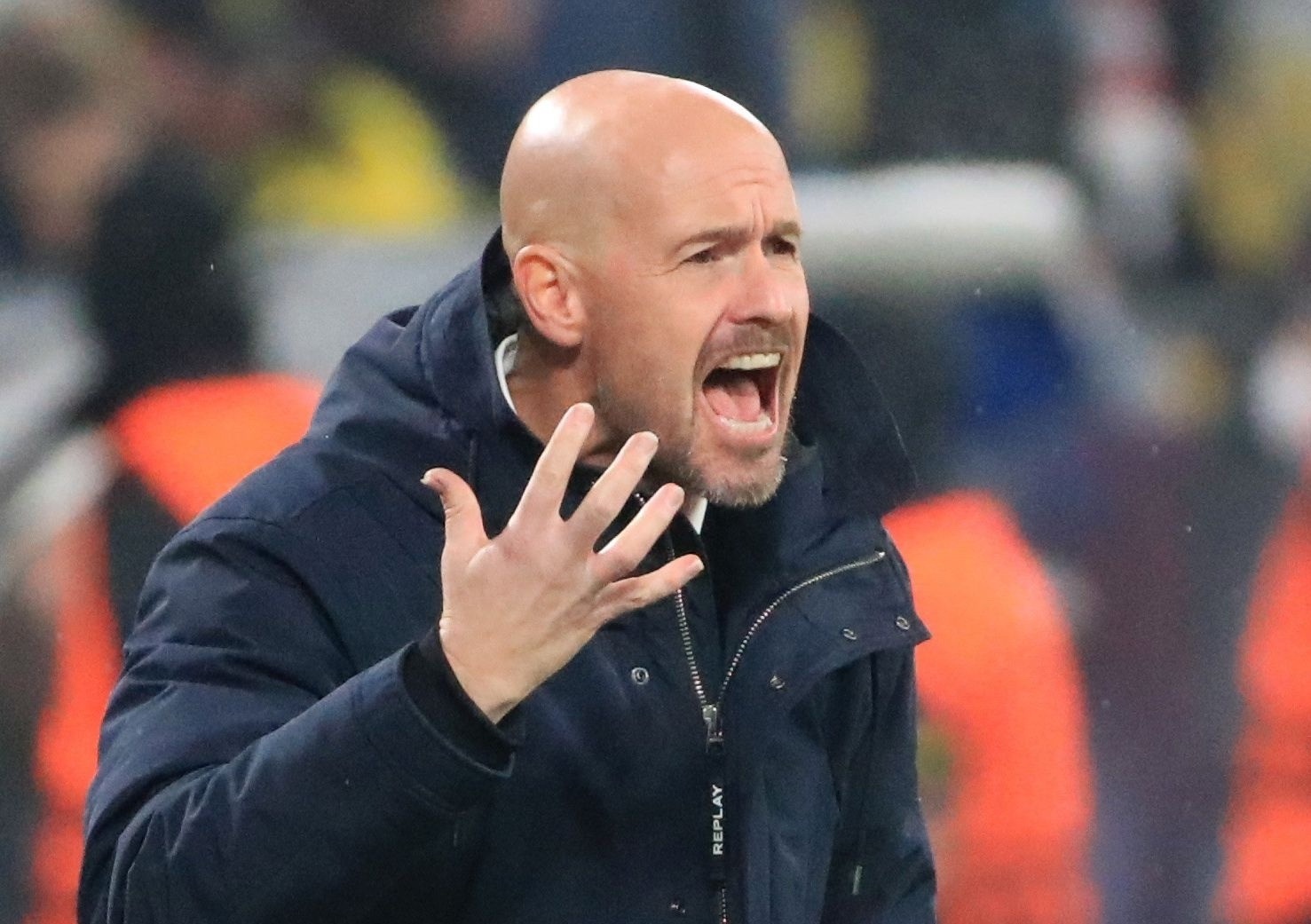 MU bi CDV phan doi hinh anh