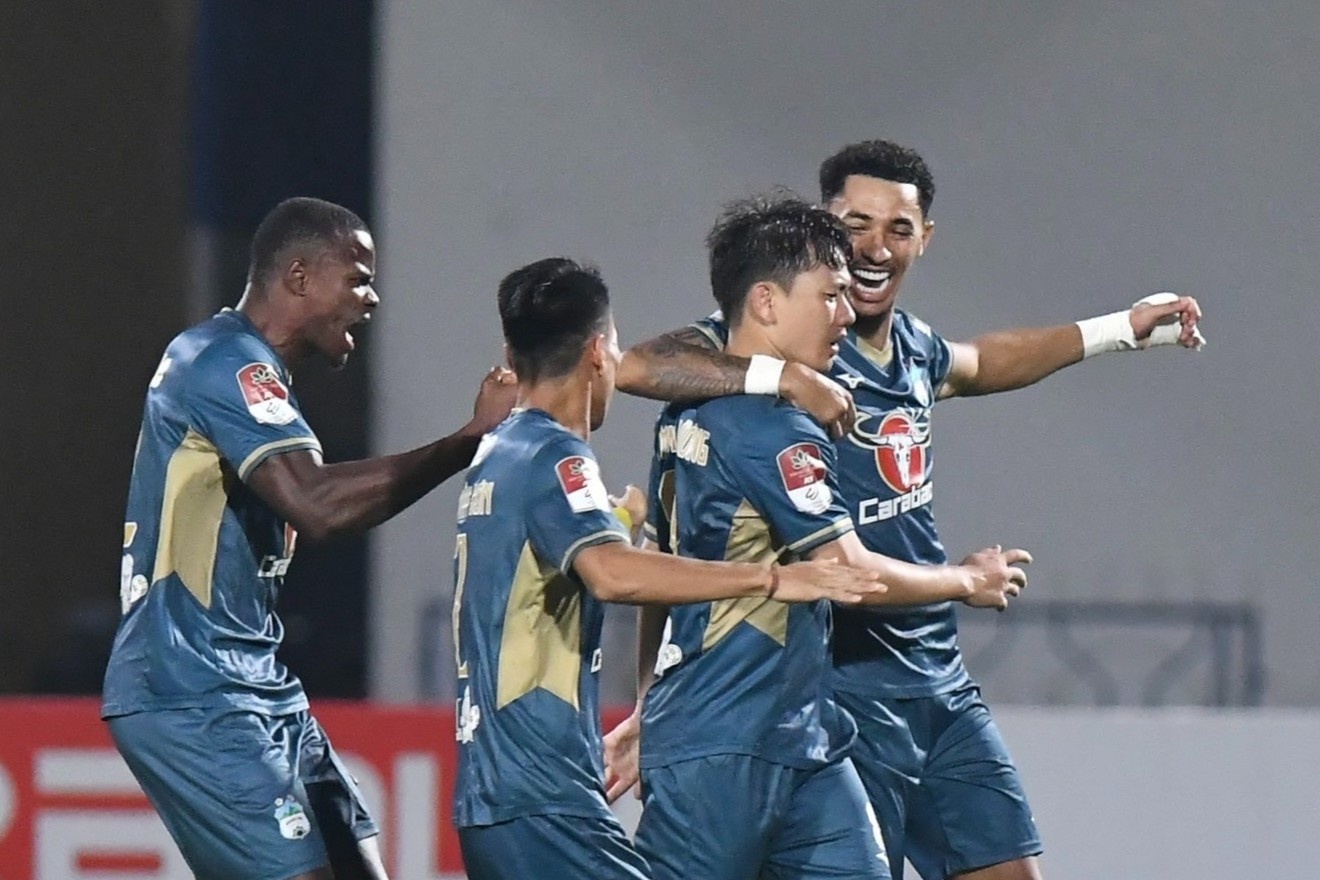 HAGL de bep CLB Viettel hinh anh