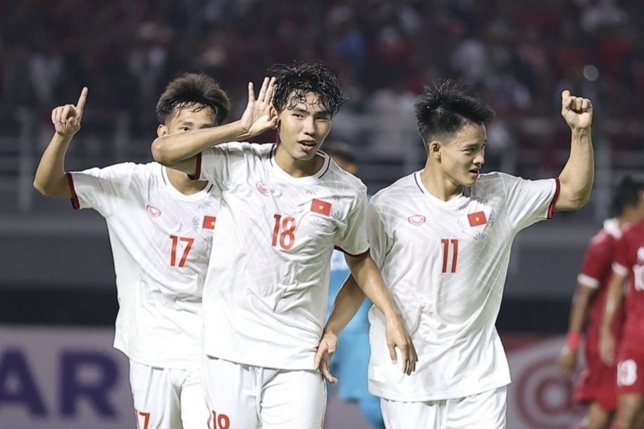 Xuan Tien va chiec lo xo bi nen truoc SEA Games hinh anh