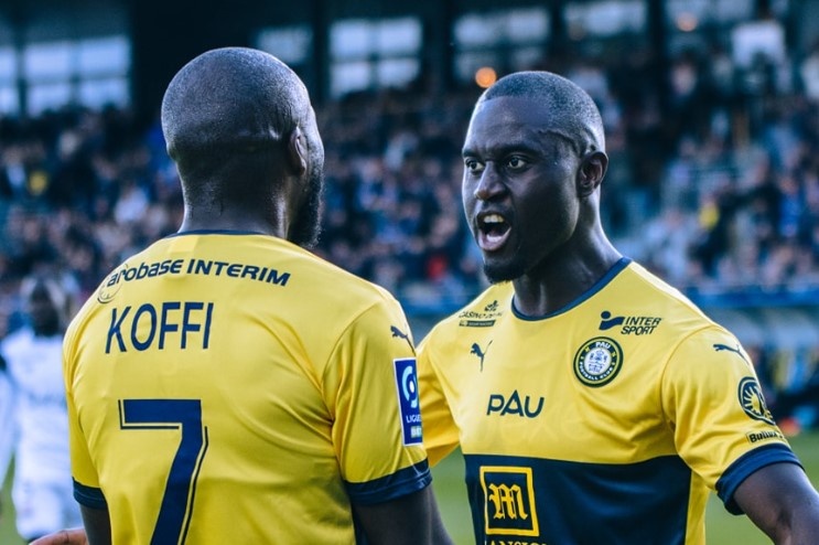 Pau ap sat top 10 sau cuoc loi nguoc dong hinh anh