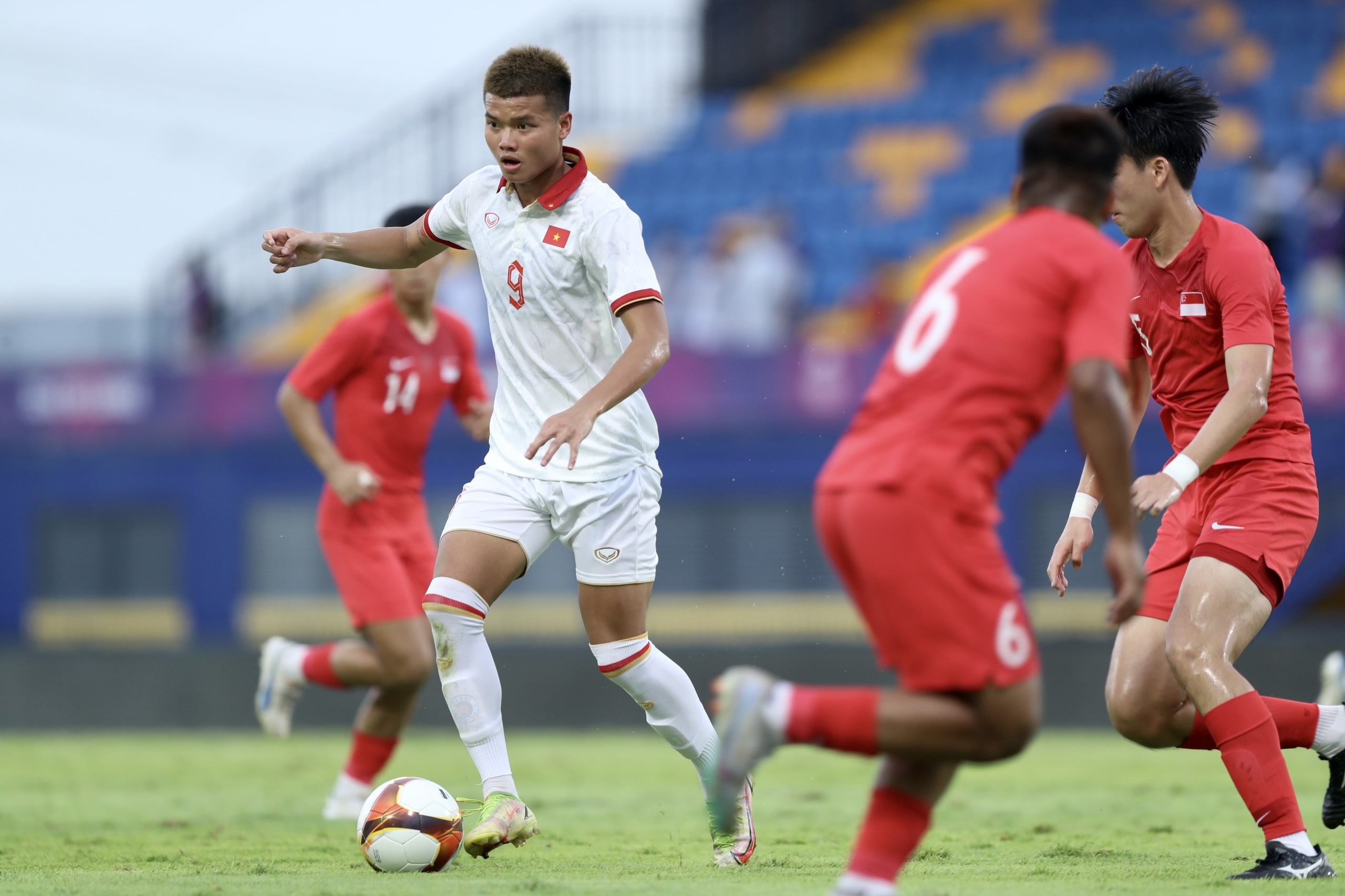 BLV Quang Tung: 'Doi tuong cua U22 Viet Nam tran nay yeu' hinh anh