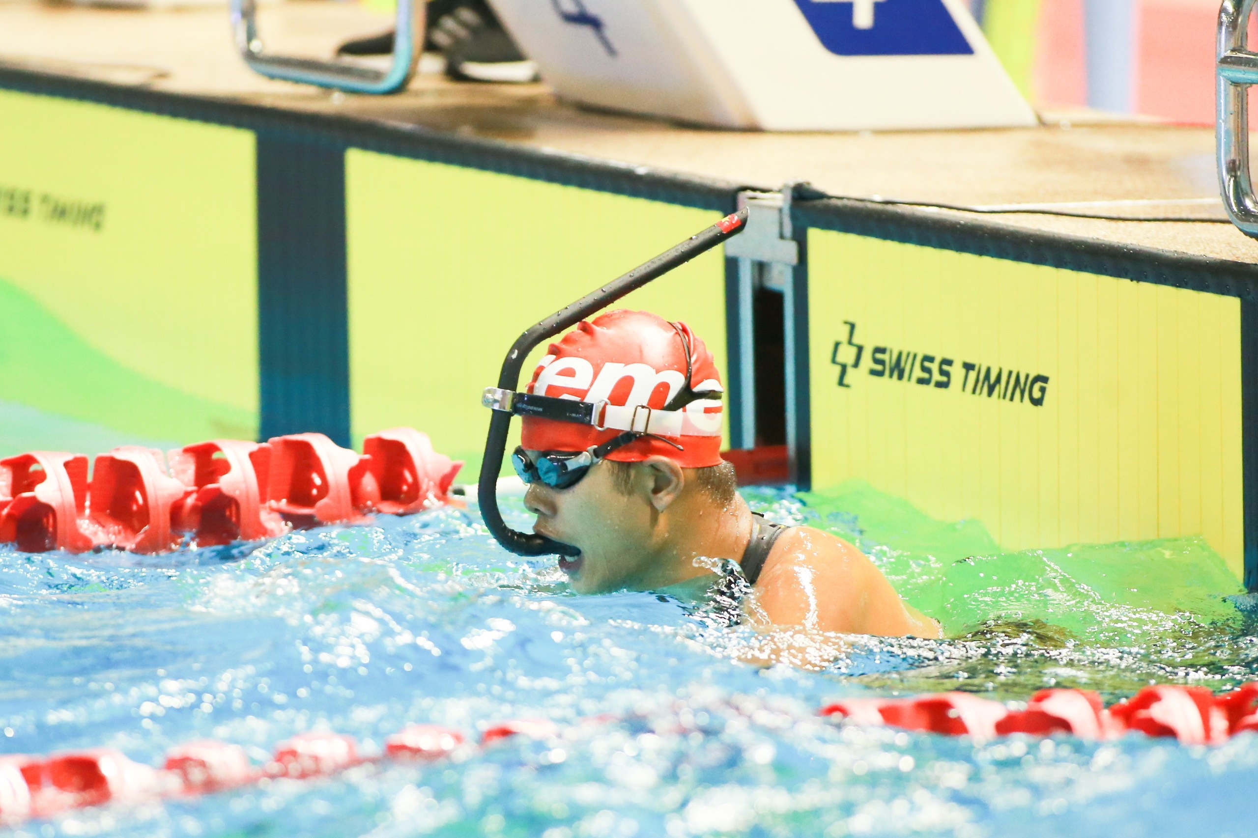 SEA Games 32 toi 13/5: VDV Viet Nam lien tiep pha ky luc o mon lan hinh anh