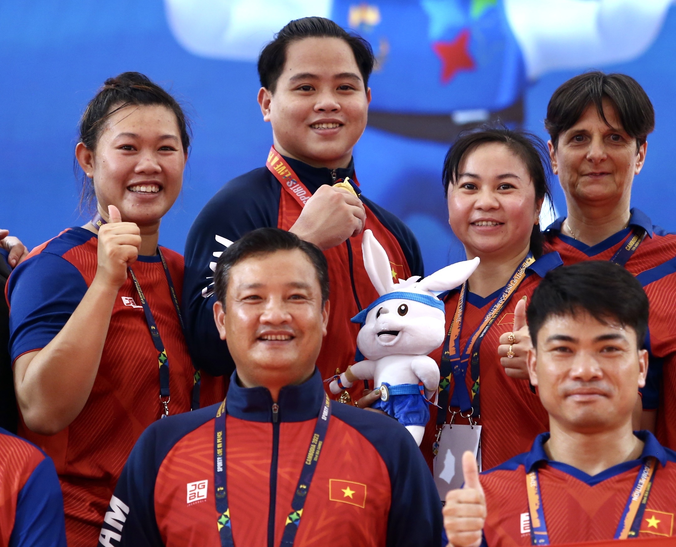 VDV sinh nam 2002 cua Viet Nam pha 3 ky luc SEA Games mon cu ta hinh anh