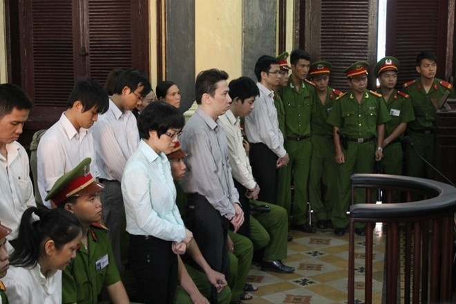 Nhieu ngan hang, cong ty khang cao trong vu an Huyen Nhu hinh anh