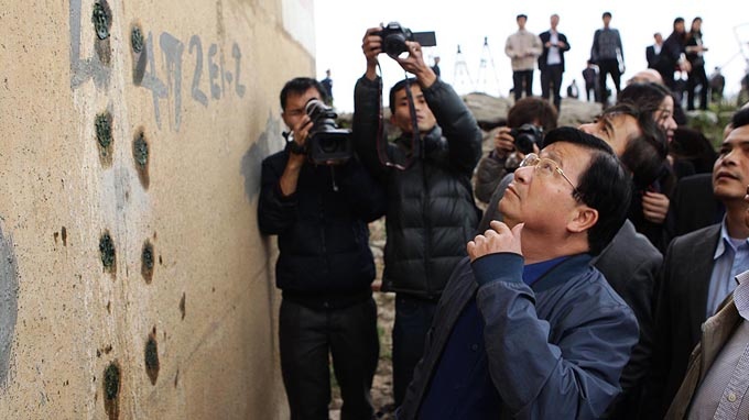 Bo truong Bo Xay dung thi sat vet nut cay cau 3.600 ty hinh anh