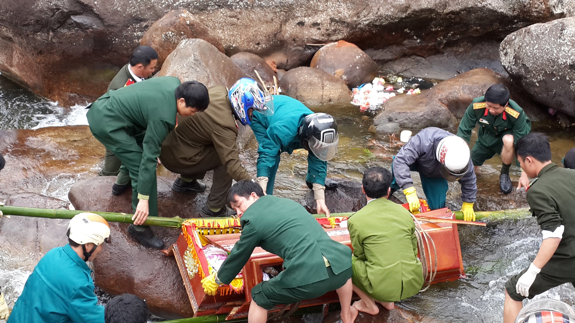 Thu tuong chi dao som bac cau tam o ban Chu Va hinh anh
