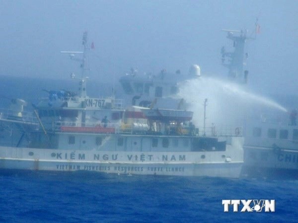 Tau ca Trung Quoc ngay cang manh dong hinh anh