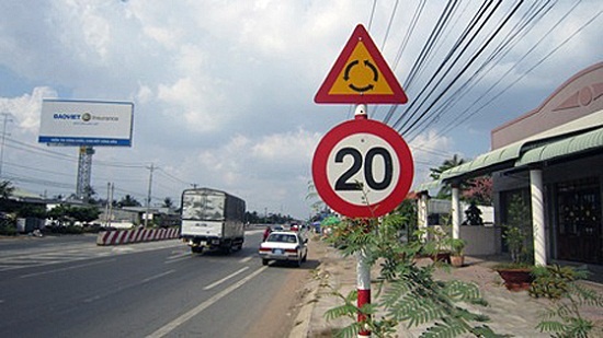 Bo truong Thang 'khai tu' bien giam toc do duoi 40 km/h hinh anh