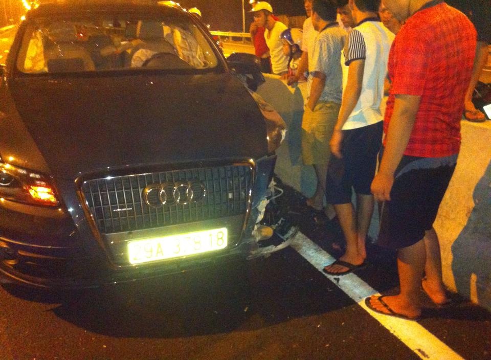 Audi Q5 dinh tai nan dau tien tren cau vuot song dai nhat VN hinh anh