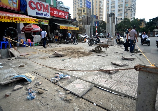 '1.000 ty dong sua via he tai 4 quan la chuyen vo ly' hinh anh