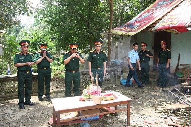 18 chien si hi sinh vu may bay roi se duoc cong nhan liet si hinh anh