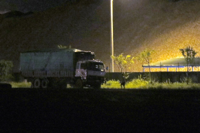 Lien nganh ngoanh mat, xe qua tai ung dung qua tram can hinh anh