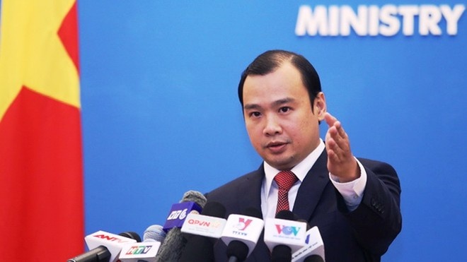 ‘Dang xac minh tin 12 tau Hai canh TQ vao Truong Sa’ hinh anh