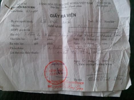 BV Bach Mai bo quen ong xong trong nieu dao benh nhan? hinh anh