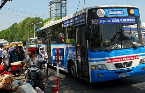 Tai xe xe bus duoc de cu la Cong dan Thu do uu tu hinh anh