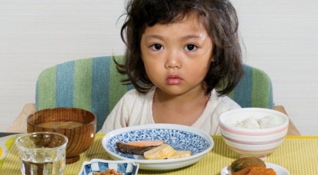 Thuc don bua sang cua tre em cac nuoc nhu the nao? hinh anh