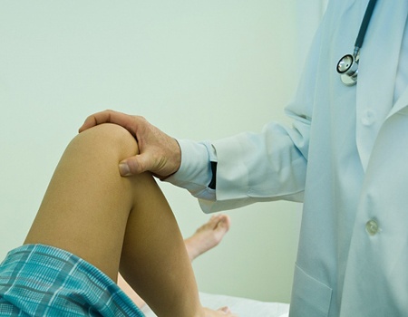 Tu cung gap khuc, thieu nu phai mo khi bo thai hinh anh