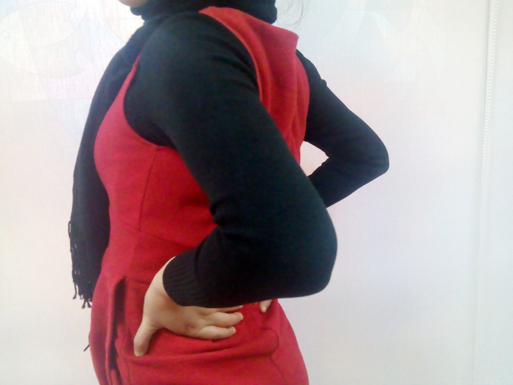 Vi sao khong nen dam lung trong ngay 'den do'? hinh anh