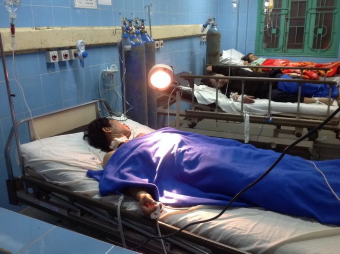 Benh nhan bi dam thung phoi xuyen co hoanh hinh anh