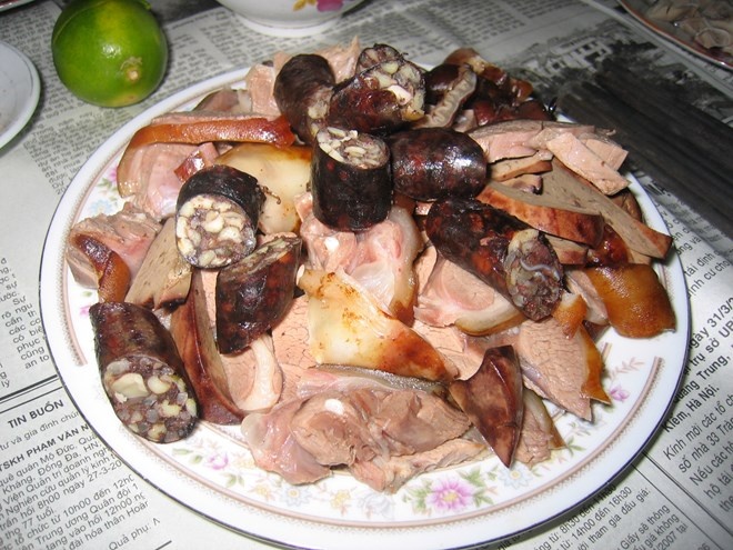 Thit cho nguy hiem voi ai? hinh anh