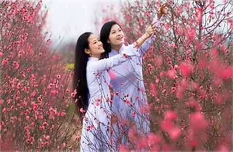 Cach tri hoan ‘den do’ an toan de choi Tet hinh anh