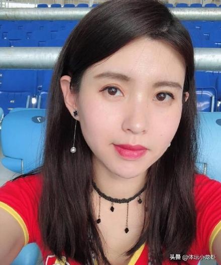 nu phong vien bi chi trich anh 2