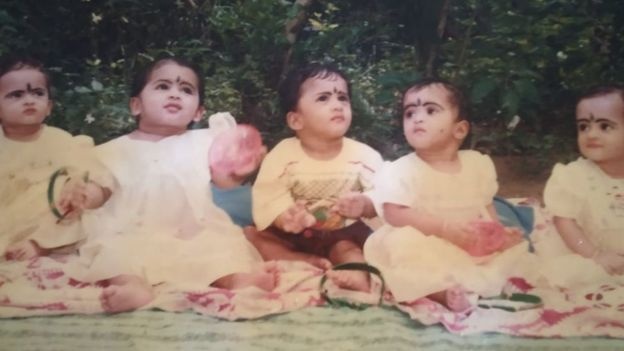 bon chi em sinh tu anh 2