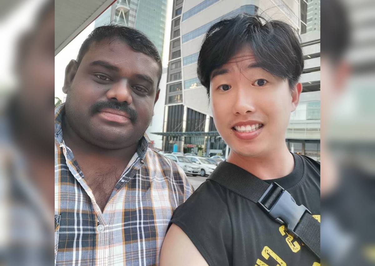 Tai xe taxi di tu Malaysia sang Singapore tra vi cho khach de quen hinh anh