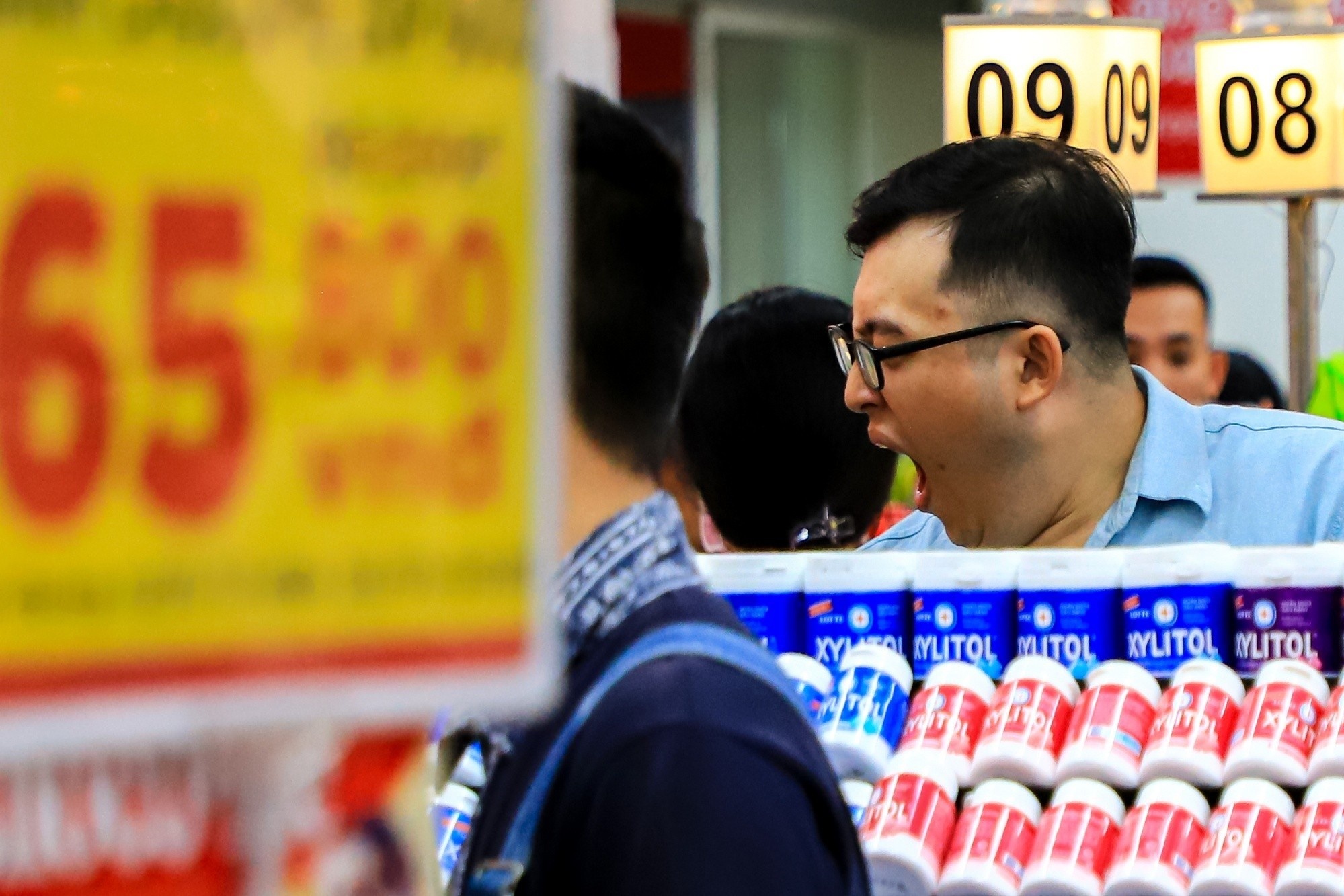 'Viet kieu hoi huong an Tet cha nhe ve tay khong?' hinh anh