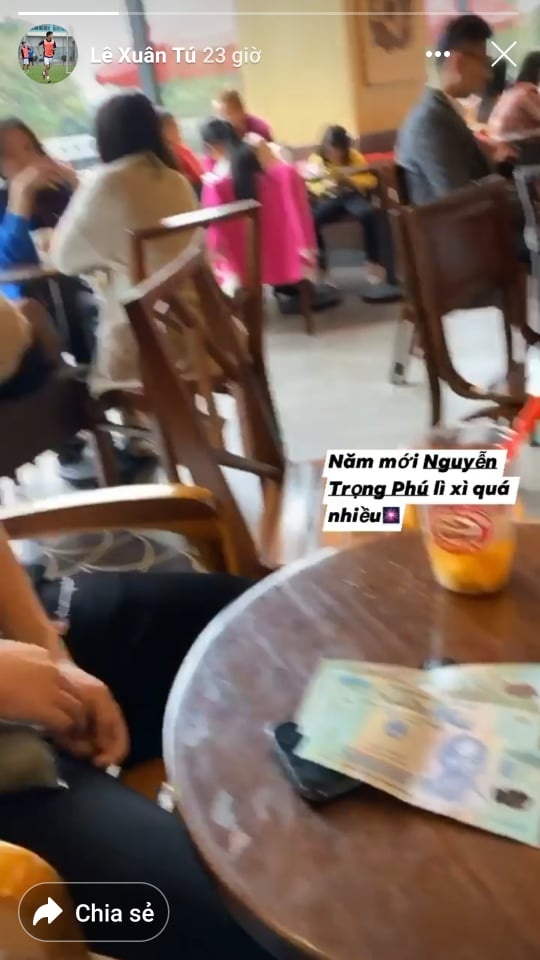 cau thu don tet anh 8