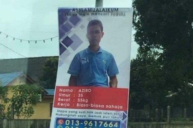 Treo bien quang cao ban than ngoai duong pho de kiem vo hinh anh