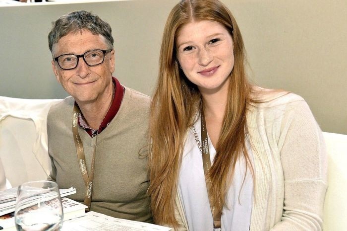Ai nu cua Bill Gates dinh hon voi van dong vien cuoi ngua hinh anh