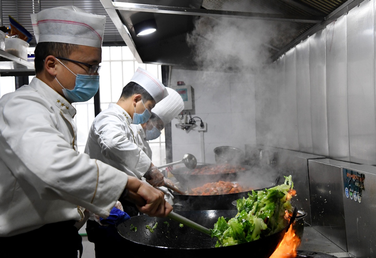 cuu tro benh nhan corona anh 1