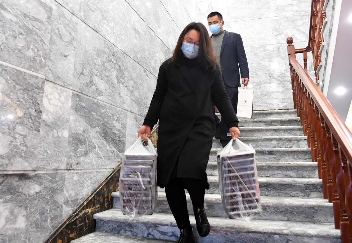 cuu tro benh nhan corona anh 5