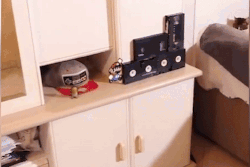 Anh chang 'duoi bat' Super Mario tu game ra doi thuc hinh anh