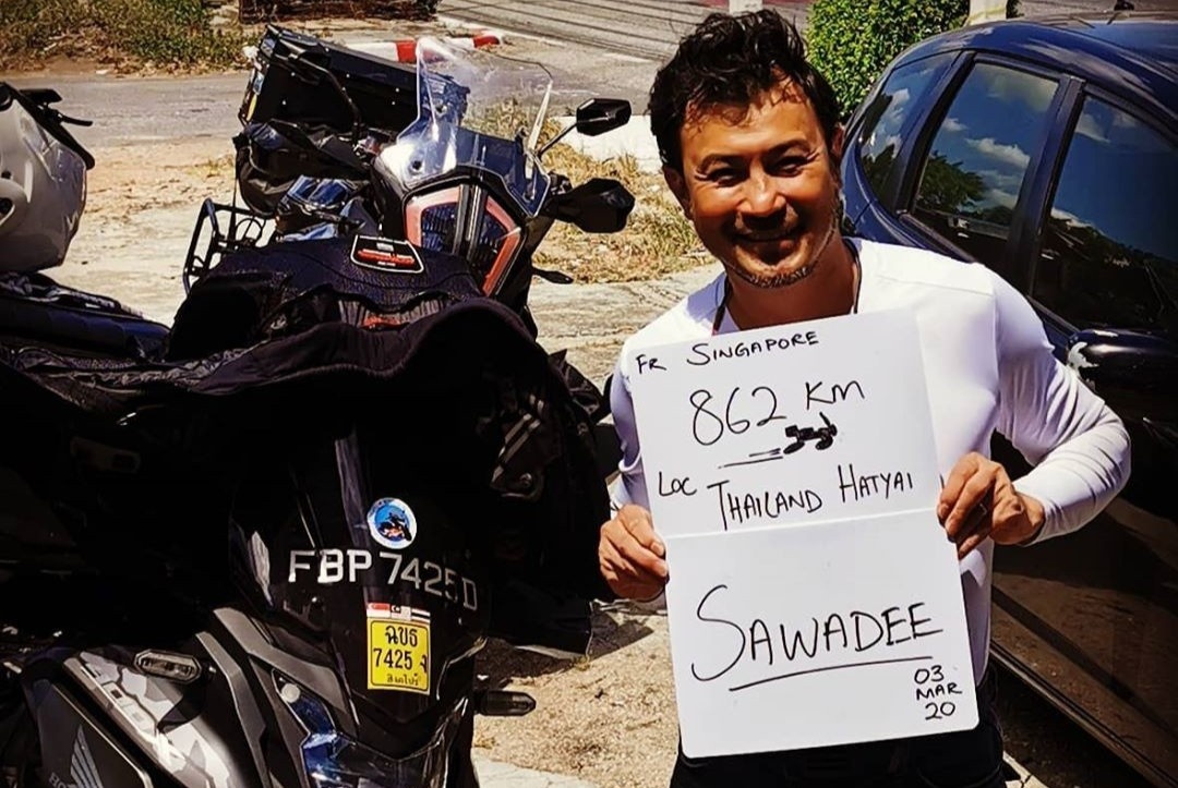 'Chay dua' 2.700 km trong 51 gio ve nha truoc lenh phong toa bien gioi hinh anh