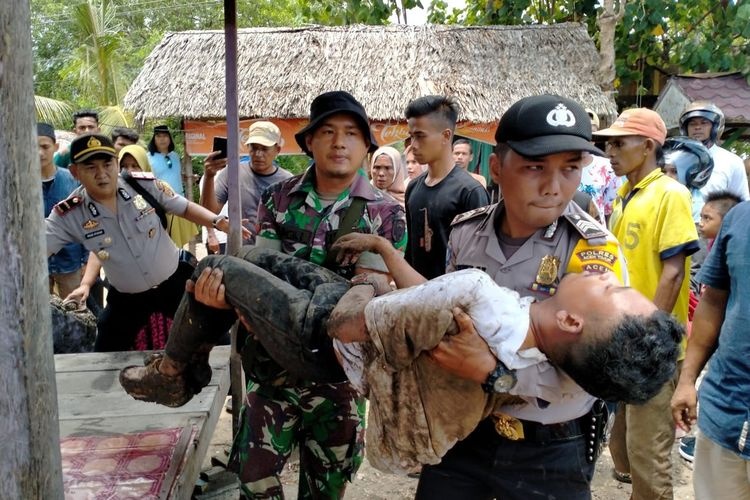 Gia vo bi bat coc, mat sach vang vi khong du tien hoi mon cho nha gai hinh anh