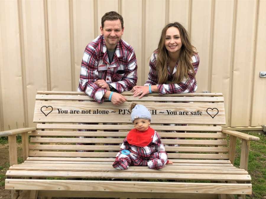 tre em bi di tat bam sinh anh 1