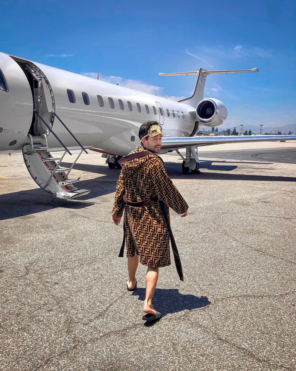 nguoi noi tieng tren mang xa hoi anh 4