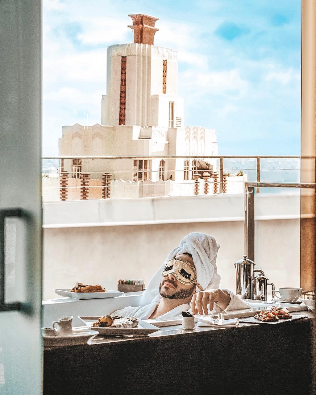 nguoi noi tieng tren mang xa hoi anh 6