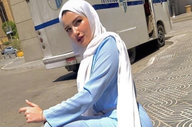 Blogger bi bat vi du do phu nu 'quay video tam su voi dan ong' hinh anh