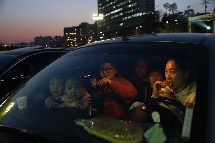 rap chieu phim ngoai troi hut khach nho dich anh 9