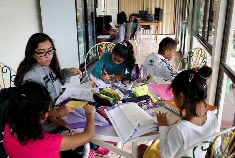 cách ly tại nhà với 31 người con ảnh 3 cach ly tai nha voi 31 nguoi con anh 3